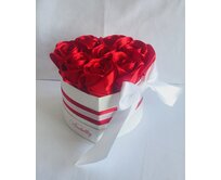 Anabellky Růže : červená, box bílý.    Atlasová stuha