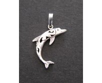 Delfín s ornamenty - stříbrný přívěsek