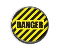 Placka s nápisem Danger