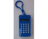 Modrá kalkulačka s hlavolamem - přívěsek na klíče