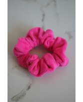 Růžová scrunchie z mikroplyše