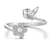 Klenoty Amber Stříbrný otevřený prsten ptáček a kytička s opálem duhová, stříbro Ag 925/1000