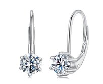 Klenoty Amber Stříbrné náušnice s moissanitem Aurelia - stříbro 925 pozlacené 18K bílé zlato bílá, stříbro Ag 925/1000