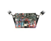 Crossbody kabelka/ledvinka ELVEE černá s motivem GRAFFITI Černá, Small
