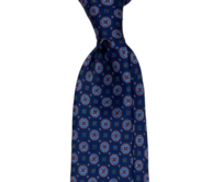 Tmavě modrá kravata Soft Silk s vínovým vzorem Modrá, Polyester