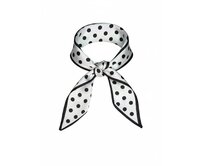 Kolem Krku Šátek s černými puntíky