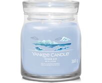 Yankee Candle vonná svíčka Signature ve skle střední Ocean Air 368g Modrá