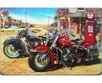 Plechová retro cedule - At The Gas Station Provedení: Dibond: 40 x 28,5 cm