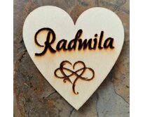 SRDCE RADMILA Magnetka - dřevěné gravírované srdce se jménem.