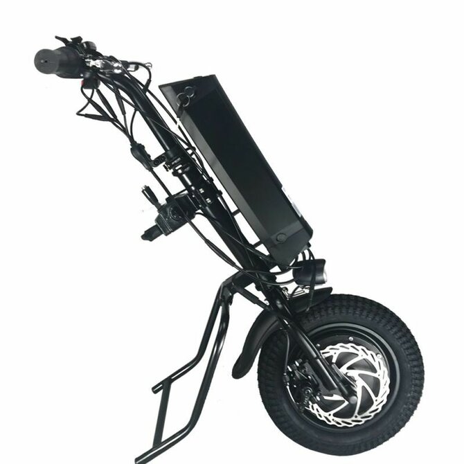 Středový kabel co propojuje  motoru a řidiči jednotku na elektricky pohon k invalidnímu vozíku