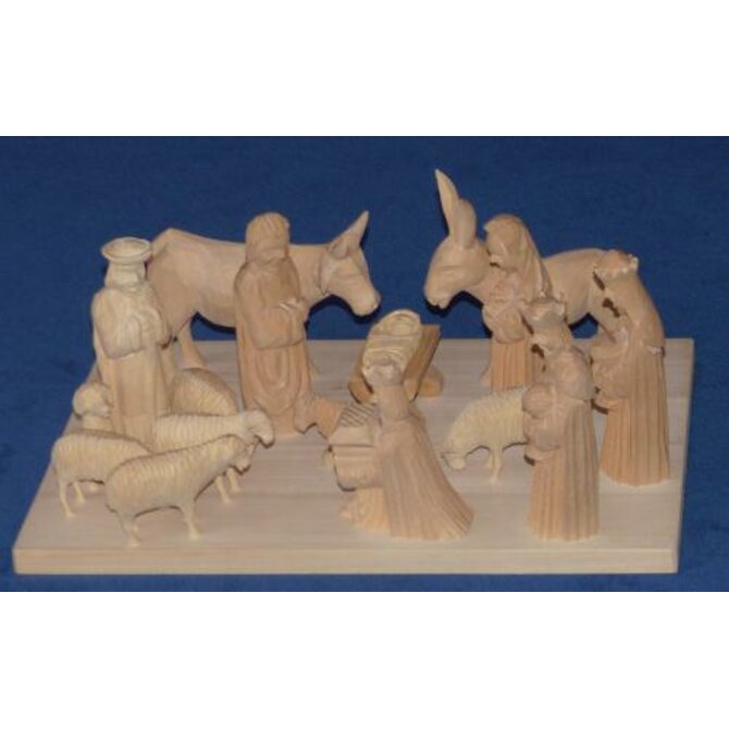 Dřevěné ručně vyřezávané betlémové figurky na podložce 35x25cm