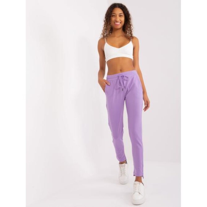 Světle fialové kalhoty basic s gumou v pase Fialová, L/XL
