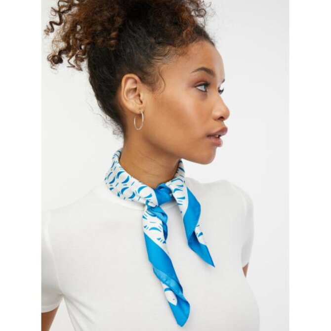 Modro-bílý dámský vzorovaný saténový šátek Modrá, Univerzální