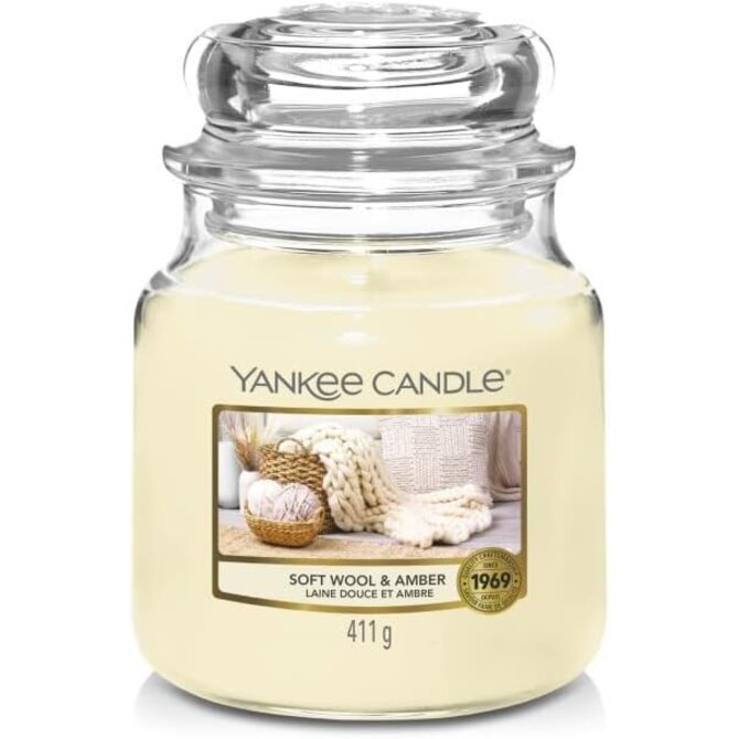 Yankee Candle vonná svíčka Classic ve skle střední Soft Wool & Amber 411g Krémová