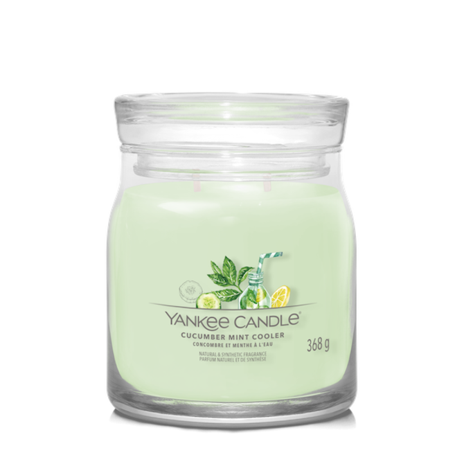 Yankee Candle vonná svíčka Signature ve skle střední Cucumber Mint Cooler 368g Zelená
