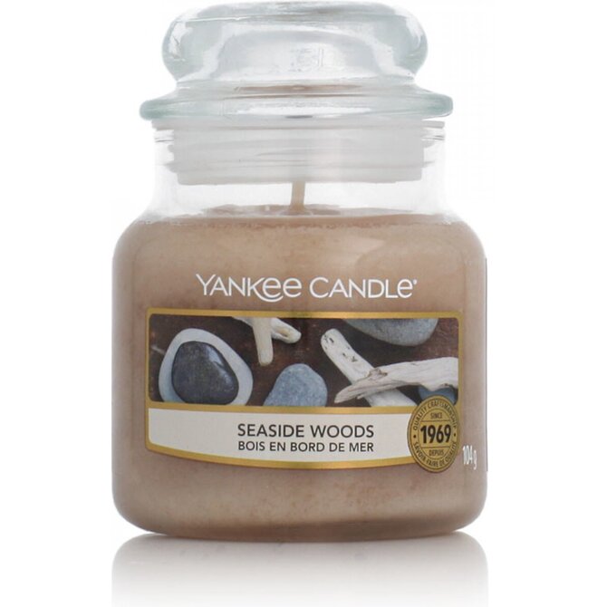 Yankee Candle vonná svíčka Classic ve skle malá Seaside Woods 104 g Krémová