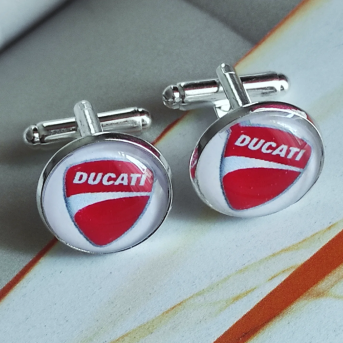 Manžetové knoflíčky Ducati – styl pro milovníky rychlosti a elegance červené, Ocel