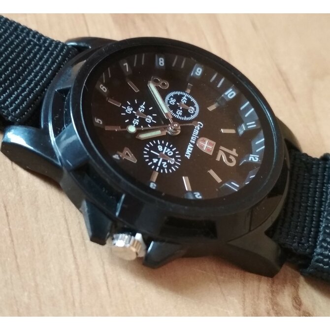 ARMÁDNÍ PÁNSKÉ HODINKY